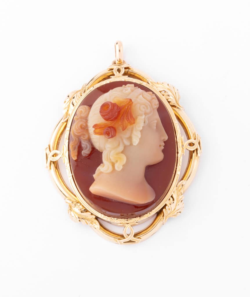 Caillou Paris - Pendentif ancien camée Akri