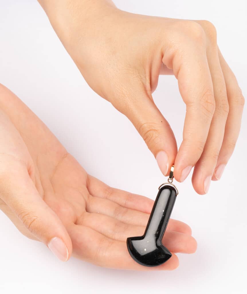 Caillou Paris Pendentif Ancien Obsidienne Meital Porter