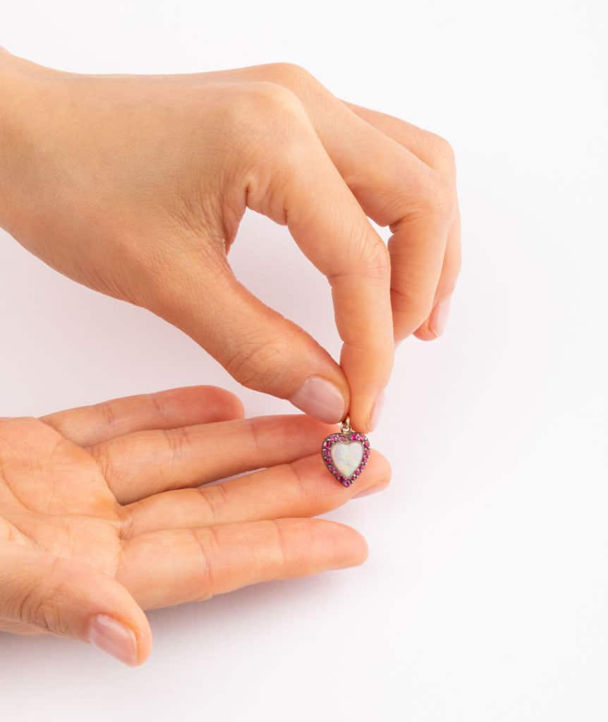 Caillou Paris Pendentif Ancien Opale Et Rubis Gar Porter