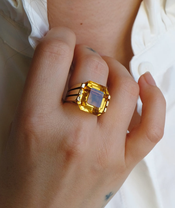 Bague ancienne citrine "Herm" ambiance